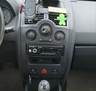 Сірий Рено Меган, об'ємом двигуна 1.6 л та пробігом 195 тис. км за 2999 $, фото 7 на Automoto.ua