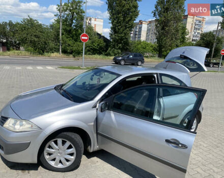 Серый Рено Меган, объемом двигателя 1.9 л и пробегом 258 тыс. км за 4500 $, фото 12 на Automoto.ua