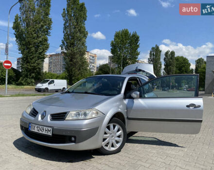 Серый Рено Меган, объемом двигателя 1.9 л и пробегом 258 тыс. км за 4500 $, фото 11 на Automoto.ua