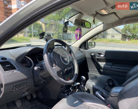 Серый Рено Меган, объемом двигателя 1.9 л и пробегом 262 тыс. км за 4100 $, фото 6 на Automoto.ua