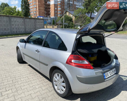 Серый Рено Меган, объемом двигателя 1.9 л и пробегом 262 тыс. км за 4100 $, фото 4 на Automoto.ua