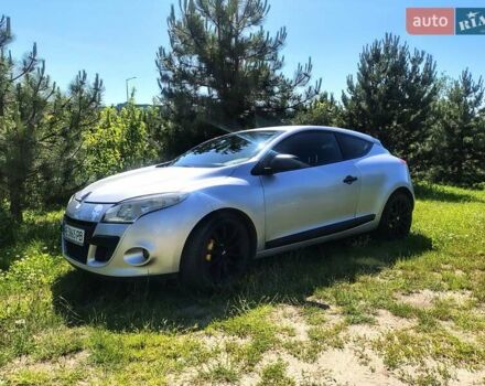 Серый Рено Меган, объемом двигателя 1.46 л и пробегом 250 тыс. км за 6500 $, фото 1 на Automoto.ua