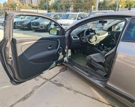 Рено Меган 2009 в Харькове на Automoto.ua Серый Рено Меган, объемом двигателя 1.9 л и пробегом 151 тыс. км за 6690 $, фото 14 на Automoto.ua