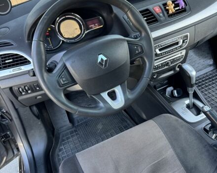 Серый Рено Меган, объемом двигателя 1.5 л и пробегом 290 тыс. км за 6800 $, фото 3 на Automoto.ua