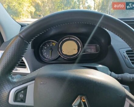 Сірий Рено Меган, об'ємом двигуна 1.6 л та пробігом 166 тис. км за 7200 $, фото 12 на Automoto.ua