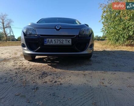 Сірий Рено Меган, об'ємом двигуна 1.6 л та пробігом 166 тис. км за 7200 $, фото 7 на Automoto.ua