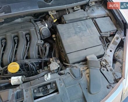 Сірий Рено Меган, об'ємом двигуна 1.6 л та пробігом 166 тис. км за 7200 $, фото 24 на Automoto.ua