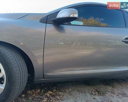 Сірий Рено Меган, об'ємом двигуна 1.6 л та пробігом 166 тис. км за 7200 $, фото 19 на Automoto.ua