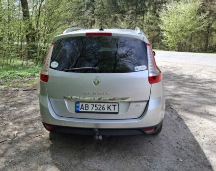 Серый Рено Меган, объемом двигателя 0 л и пробегом 278 тыс. км за 9600 $, фото 4 на Automoto.ua