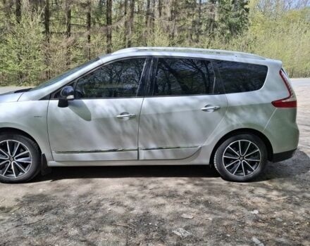 Серый Рено Меган, объемом двигателя 0 л и пробегом 278 тыс. км за 9600 $, фото 1 на Automoto.ua