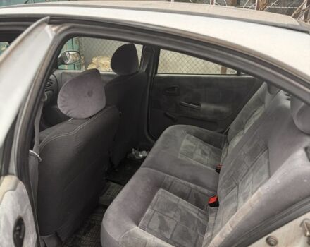 Серый Рено Меган, объемом двигателя 1.6 л и пробегом 263 тыс. км за 2000 $, фото 3 на Automoto.ua