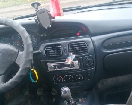 Сірий Рено Меган, об'ємом двигуна 1.9 л та пробігом 312 тис. км за 2700 $, фото 6 на Automoto.ua