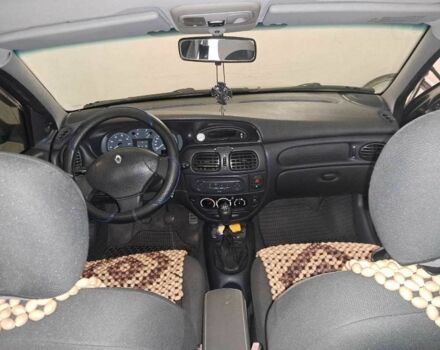 Серый Рено Меган, объемом двигателя 0 л и пробегом 300 тыс. км за 3300 $, фото 3 на Automoto.ua