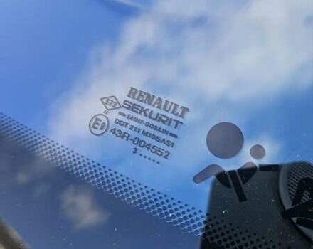 Серый Рено Меган, объемом двигателя 1.6 л и пробегом 155 тыс. км за 4400 $, фото 14 на Automoto.ua