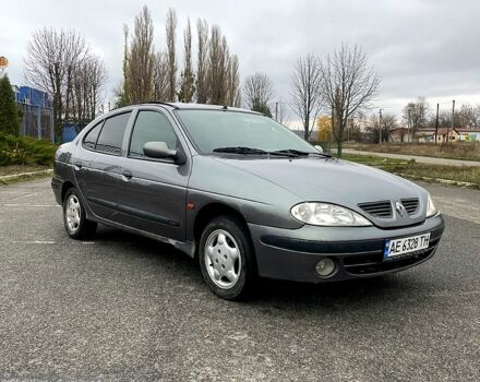Серый Рено Меган, объемом двигателя 1.4 л и пробегом 260 тыс. км за 2100 $, фото 1 на Automoto.ua