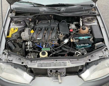 Серый Рено Меган, объемом двигателя 1.4 л и пробегом 360 тыс. км за 2100 $, фото 11 на Automoto.ua