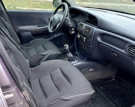 Серый Рено Меган, объемом двигателя 1.4 л и пробегом 260 тыс. км за 2100 $, фото 7 на Automoto.ua