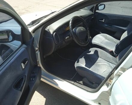 Серый Рено Меган, объемом двигателя 1.6 л и пробегом 322 тыс. км за 3500 $, фото 5 на Automoto.ua