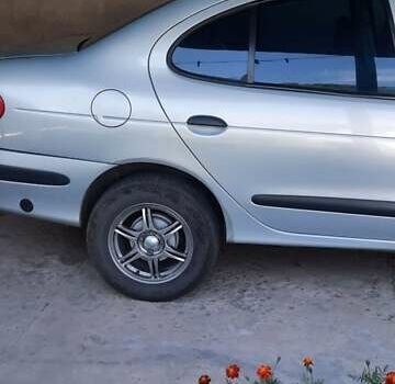 Сірий Рено Меган, об'ємом двигуна 1.4 л та пробігом 189 тис. км за 3500 $, фото 4 на Automoto.ua