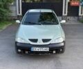 Сірий Рено Меган, об'ємом двигуна 1.39 л та пробігом 250 тис. км за 1600 $, фото 1 на Automoto.ua