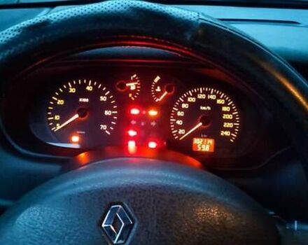 Рено Меган 2003 в Коростене на Automoto.ua Серый Рено Меган, объемом двигателя 1.39 л и пробегом 303 тыс. км за 3200 $, фото 10 на Automoto.ua