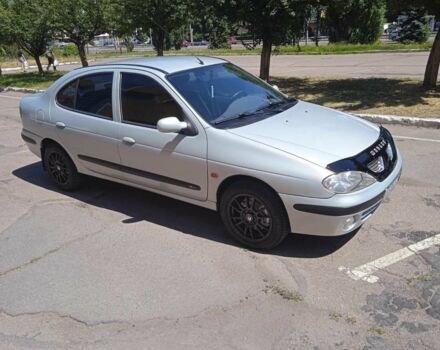 Серый Рено Меган, объемом двигателя 1.6 л и пробегом 322 тыс. км за 3500 $, фото 9 на Automoto.ua