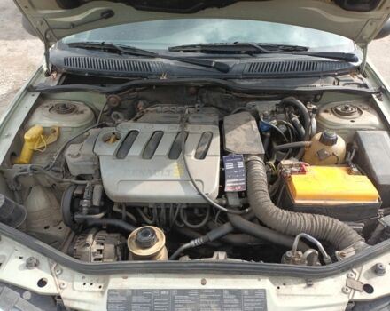 Серый Рено Меган, объемом двигателя 1.4 л и пробегом 220 тыс. км за 3000 $, фото 3 на Automoto.ua