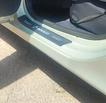 Рено Меган 2003 в Коростене на Automoto.ua Серый Рено Меган, объемом двигателя 1.39 л и пробегом 303 тыс. км за 3200 $, фото 6 на Automoto.ua