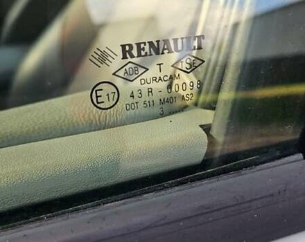 Серый Рено Меган, объемом двигателя 1.6 л и пробегом 155 тыс. км за 4400 $, фото 16 на Automoto.ua