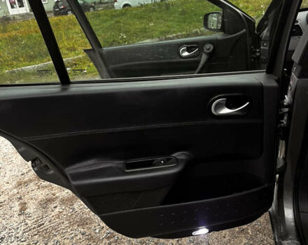 Серый Рено Меган, объемом двигателя 1.4 л и пробегом 217 тыс. км за 5300 $, фото 4 на Automoto.ua