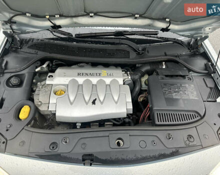 Серый Рено Меган, объемом двигателя 1.6 л и пробегом 208 тыс. км за 4999 $, фото 23 на Automoto.ua