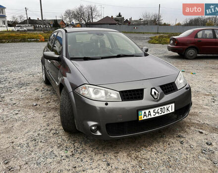 Серый Рено Меган, объемом двигателя 1.4 л и пробегом 217 тыс. км за 5300 $, фото 1 на Automoto.ua