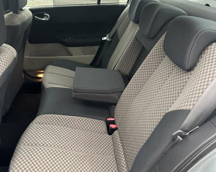 Серый Рено Меган, объемом двигателя 1.6 л и пробегом 208 тыс. км за 4999 $, фото 7 на Automoto.ua