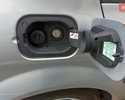 Серый Рено Меган, объемом двигателя 1.6 л и пробегом 243 тыс. км за 4700 $, фото 31 на Automoto.ua