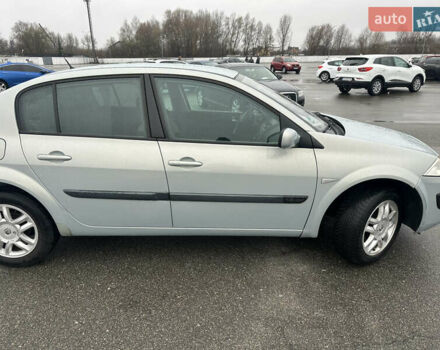 Серый Рено Меган, объемом двигателя 1.6 л и пробегом 208 тыс. км за 4999 $, фото 4 на Automoto.ua