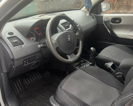 Серый Рено Меган, объемом двигателя 1.6 л и пробегом 240 тыс. км за 3600 $, фото 6 на Automoto.ua