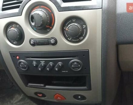 Серый Рено Меган, объемом двигателя 1.6 л и пробегом 243 тыс. км за 4700 $, фото 33 на Automoto.ua