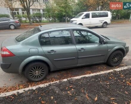 Серый Рено Меган, объемом двигателя 1.6 л и пробегом 311 тыс. км за 3800 $, фото 1 на Automoto.ua
