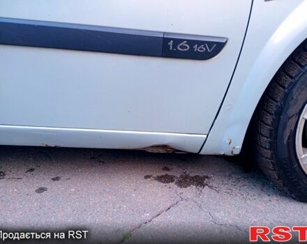 Серый Рено Меган, объемом двигателя 1.6 л и пробегом 231 тыс. км за 4000 $, фото 4 на Automoto.ua