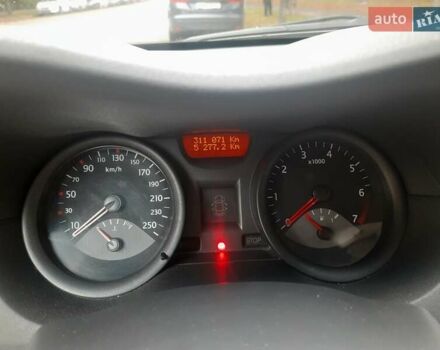 Серый Рено Меган, объемом двигателя 1.6 л и пробегом 311 тыс. км за 3800 $, фото 6 на Automoto.ua