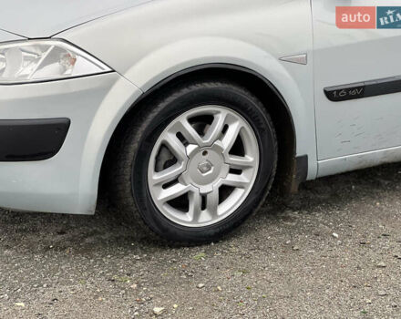 Сірий Рено Меган, об'ємом двигуна 1.6 л та пробігом 240 тис. км за 3950 $, фото 6 на Automoto.ua