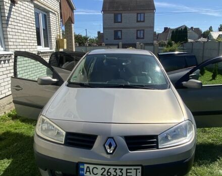 Серый Рено Меган, объемом двигателя 1.6 л и пробегом 206 тыс. км за 5000 $, фото 1 на Automoto.ua