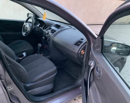 Сірий Рено Меган, об'ємом двигуна 1.6 л та пробігом 290 тис. км за 3200 $, фото 4 на Automoto.ua
