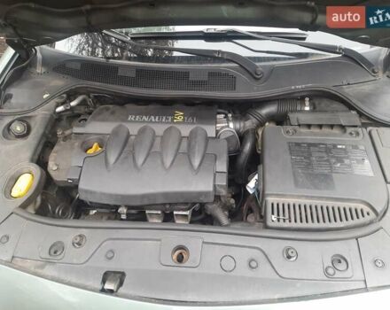 Серый Рено Меган, объемом двигателя 1.6 л и пробегом 311 тыс. км за 3800 $, фото 4 на Automoto.ua