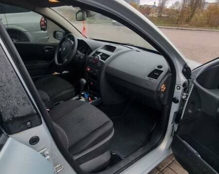 Серый Рено Меган, объемом двигателя 1.6 л и пробегом 127 тыс. км за 4700 $, фото 7 на Automoto.ua