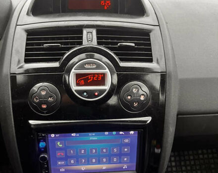 Серый Рено Меган, объемом двигателя 1.4 л и пробегом 217 тыс. км за 5300 $, фото 7 на Automoto.ua