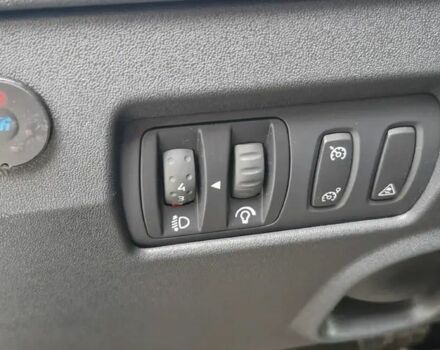 Серый Рено Меган, объемом двигателя 2 л и пробегом 220 тыс. км за 4999 $, фото 3 на Automoto.ua