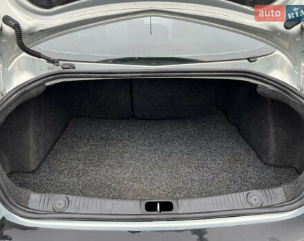 Сірий Рено Меган, об'ємом двигуна 1.6 л та пробігом 240 тис. км за 3950 $, фото 13 на Automoto.ua