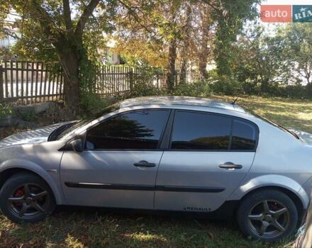 Серый Рено Меган, объемом двигателя 1.46 л и пробегом 400 тыс. км за 4100 $, фото 6 на Automoto.ua