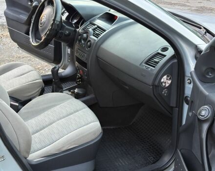 Серый Рено Меган, объемом двигателя 1.4 л и пробегом 350 тыс. км за 3900 $, фото 19 на Automoto.ua